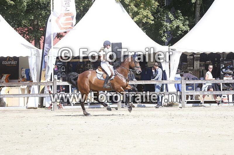 isabelle van straaten