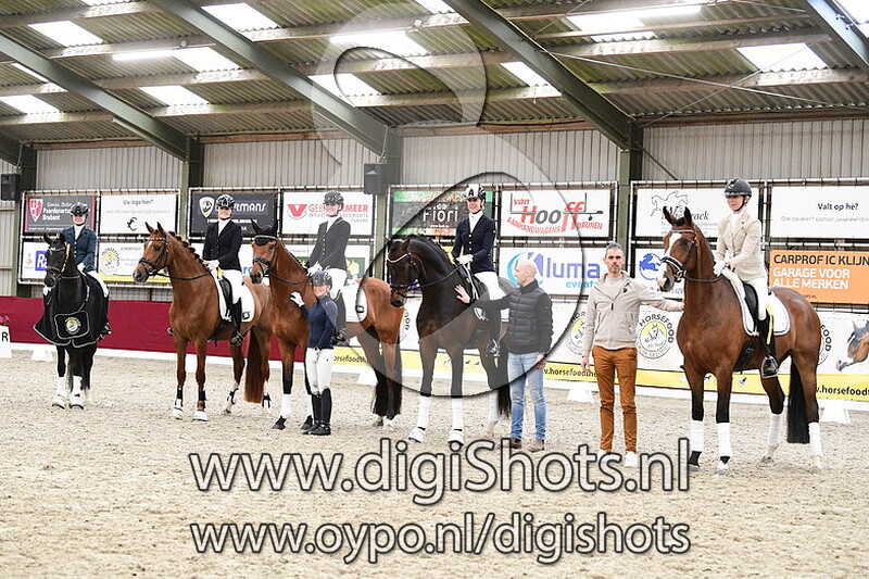 Prijsuitreiking, groepsfoto's, overrijden