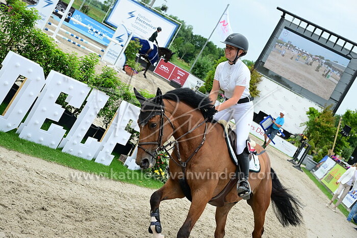 Anoek van der Pluijm - Paco