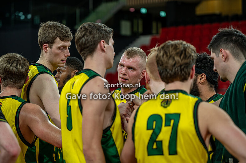 2022-02-12 Basketbal: The Hague Royals - Landstede Hammers