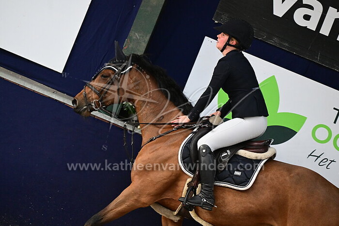 Maud Bastiaansen - In Time