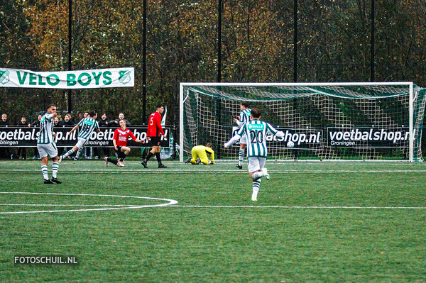 Velocitas 1897 1 - Broekster Boys 1: 2-4 (2024-11-16)