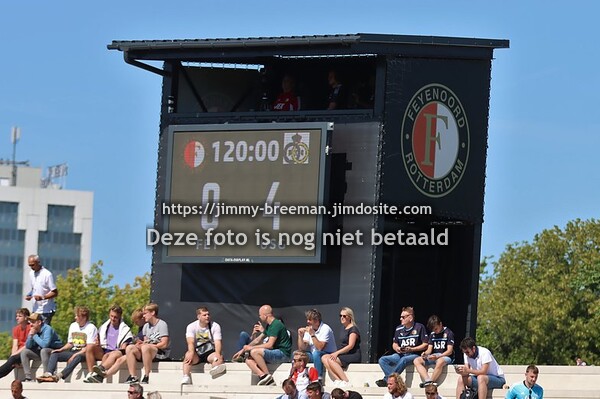 Feyenoord - Union Sint - Gillis 0-4