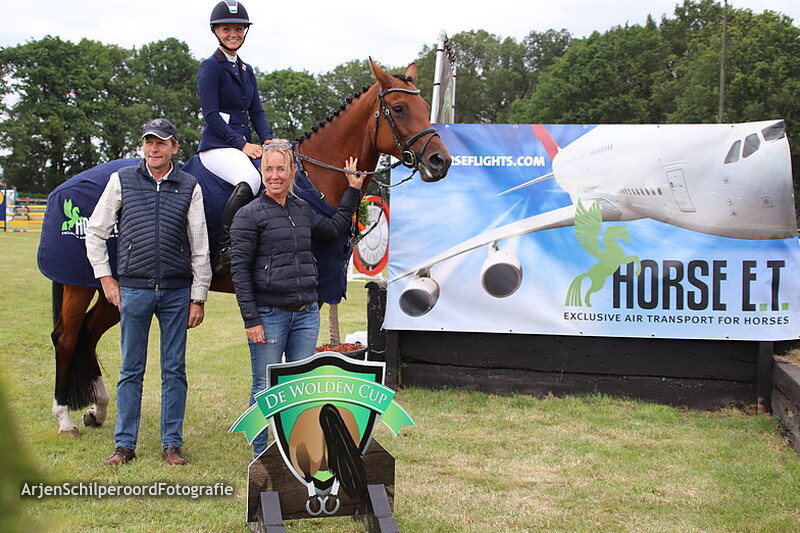Hippisch Holtrijk Grolloo 05-07-2019 Wolden Cup 5 jarigen Prijsuitreiking