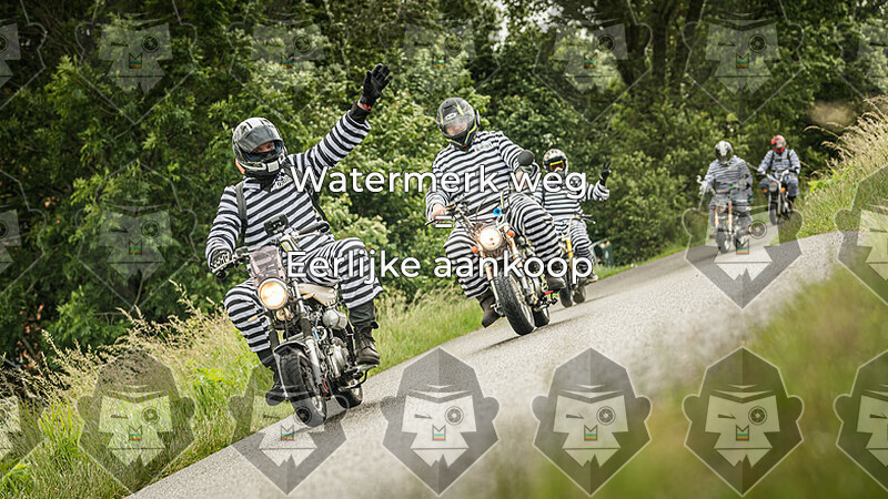 Elfstedentocht voor motoren - locatie nabij Sneek 08:30 - 08:44