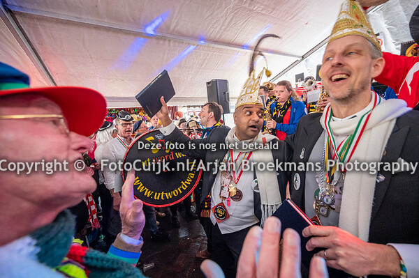 Onthulling van “t Stierke”