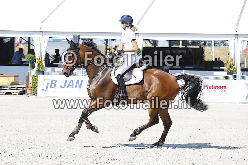 Marleen van den Burg