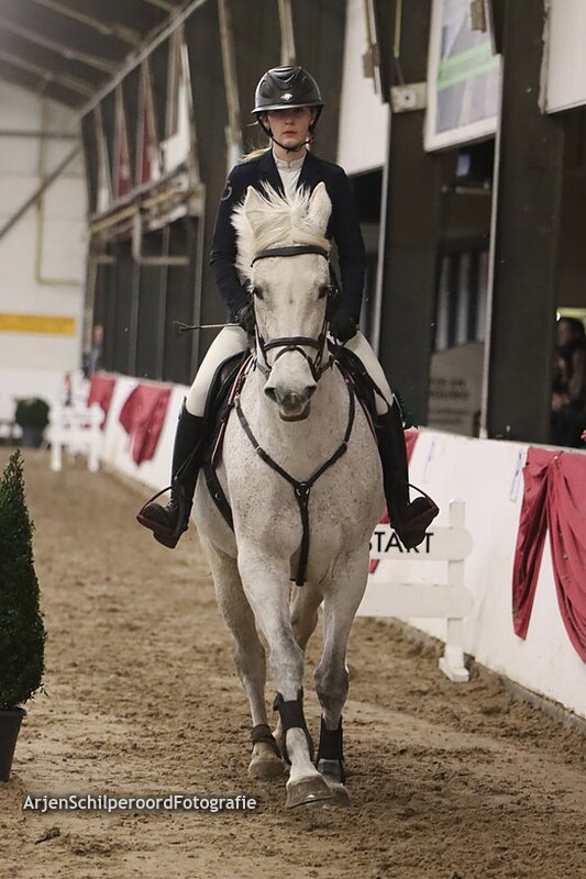 Indoor Hartje Drenthe 19-01-2023 Prijsuitreiking 130cm