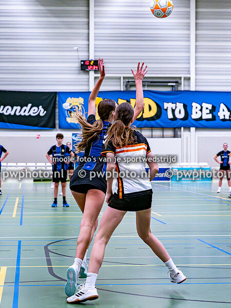 20251213-wk 50 - KZ/Keukensale.com - MIA ~ U15-1