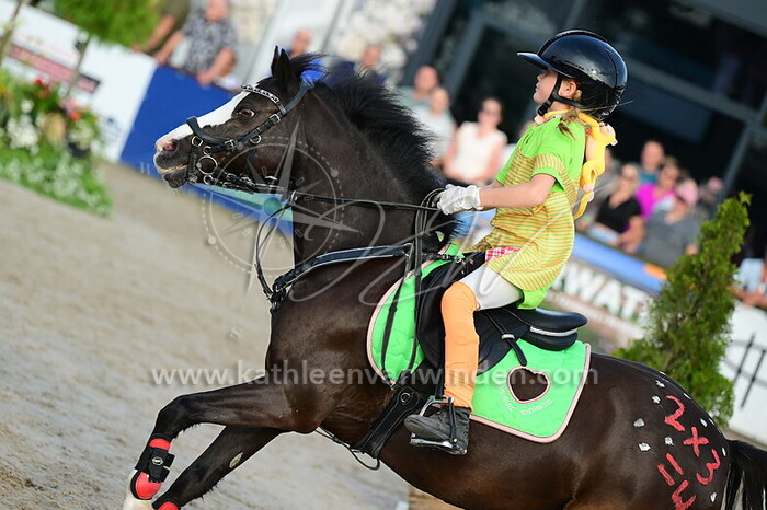 Everly Michels - Sun Born