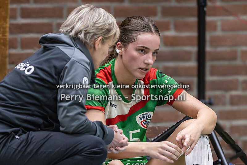 2025-02-08 handbal; Veneco VELO-OTTO Workforce/VOC Amsterdam