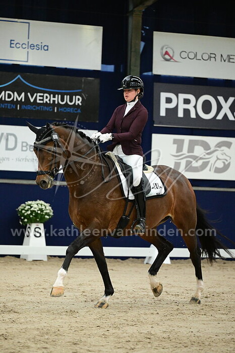 Iris Hoekstra - Nikita CVT