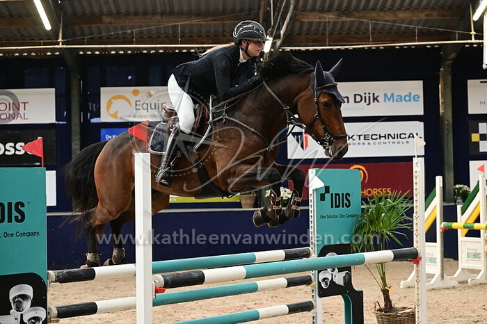 Sacha de Wit - Verona van Overis