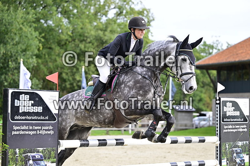 monique van den broek