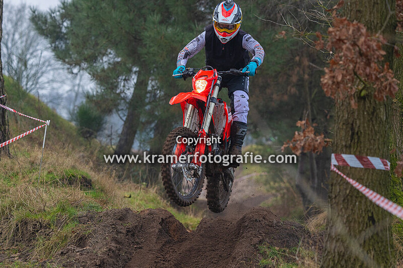 Oranje en rode spatborden