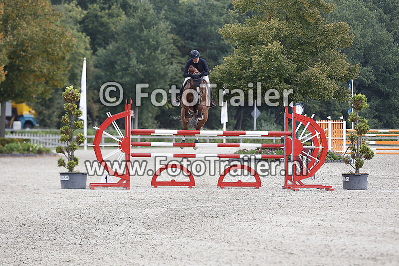 julia houtzager kayser