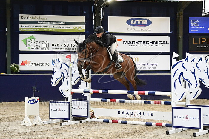 Anoek van der Pluijm - NN