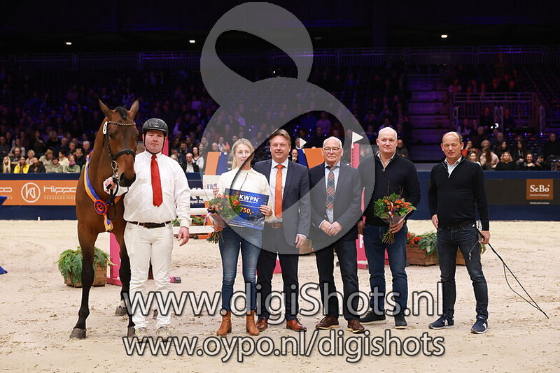 Santiago v. Eldorado van de Zeshoek