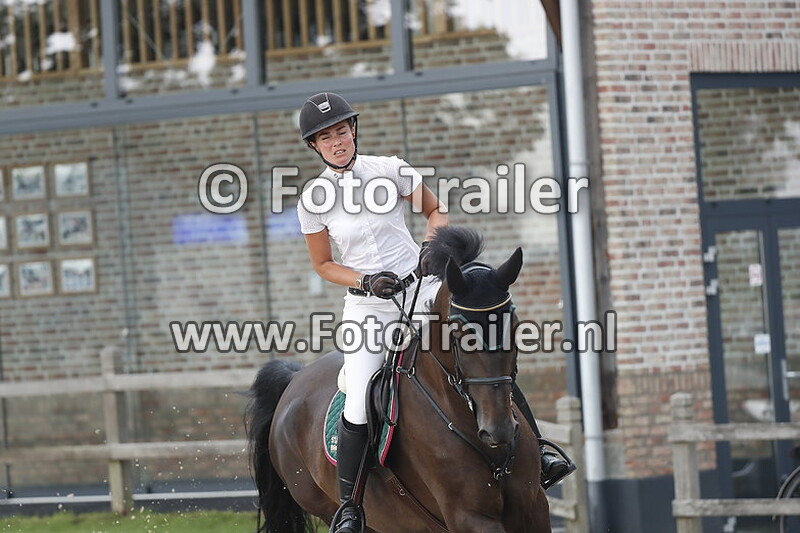 monique van den broek