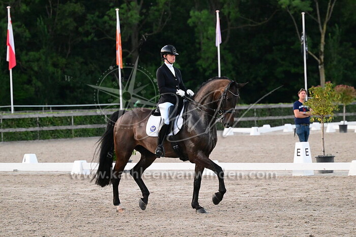 Lotje Schoots - Nemesio