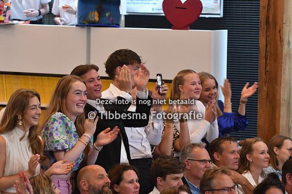 Sfeerbeelden diplomauitreiking VWO Drachtster Lyceum 2024