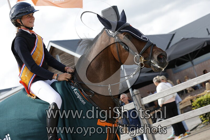 Klasse 1.30 DE 2e manche barrage en prijsuitreiking