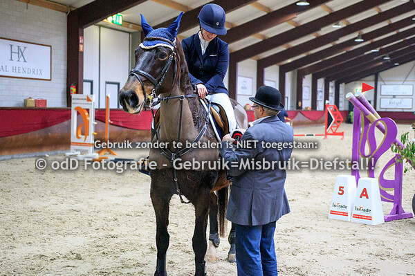 Jumping Indoor Leunen (L) 05-01-20