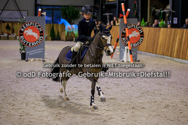 Jumping Indoor Leunen Pony CDE en AB 70 05-01-23
