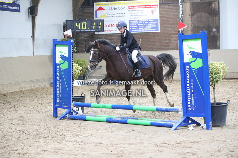 Zilfia's Hoeve springen Pony's 09-02-2025 Manegeruiters