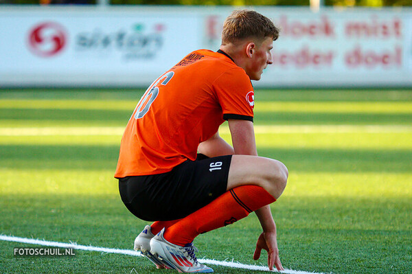 Oranje Nassau 1 - Velocitas 1897 1: 3-3 (2025-05-10 comp.)