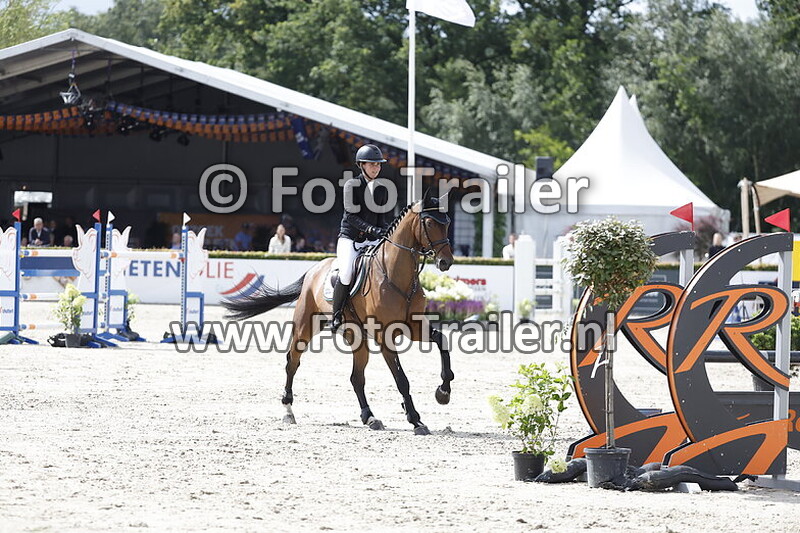 monique van den broek