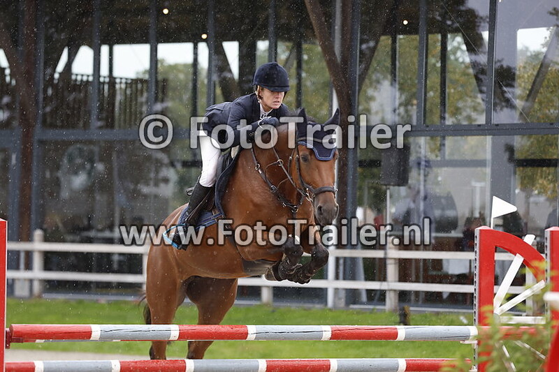 sandra van den outenaar