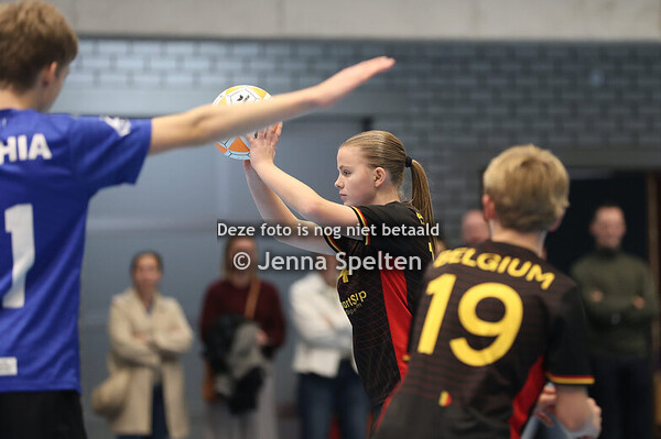 2025-12-27-Challenge-21-U17-hal 2-Belgium U17-Czechia U17-Jenna Spelten