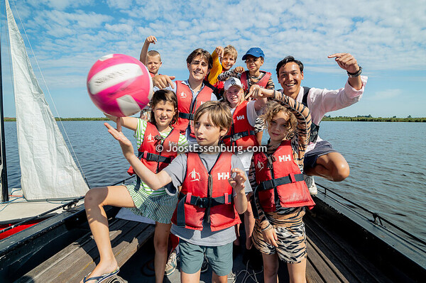 De Bird - Week 6, 2024