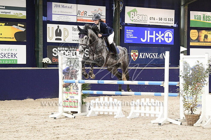 Manon Lazeroms - Magonda