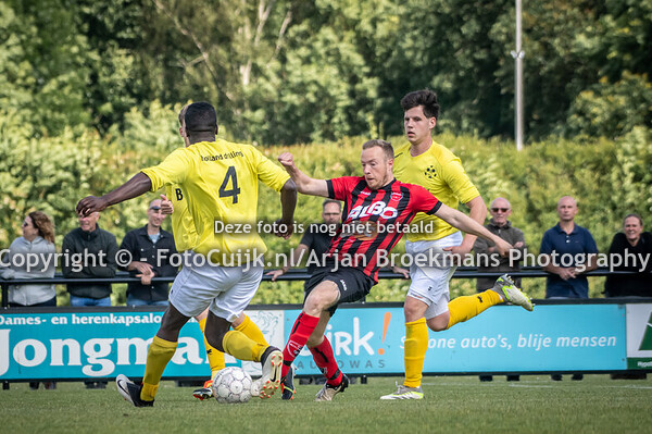 SV Milsbeek 1 - HBV 1 (Voetbal)