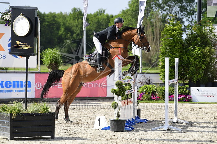 Jeffrey Schmitz - Chalifornia