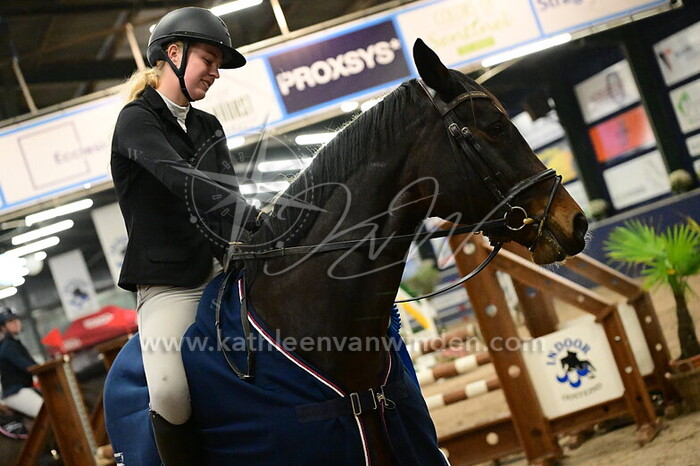 Denise van de Guchte - Macho Girl