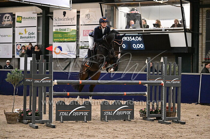 Kristy Snepvangers - Millstream's Olympus