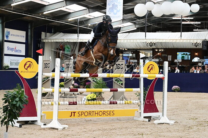 Sacha de Wit - Olympia