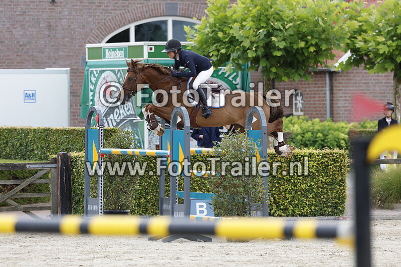 oda charlotte lyngvaer