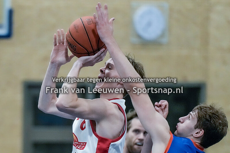 2022109 Basketbal Lokomotief - De Uitsmijters