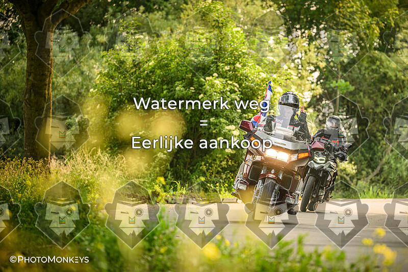 Elfstedentocht voor Motoren/ Locatie Huns/  -- ONLINE --
