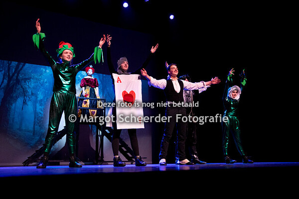 05. Verven de rozen - spiegelglas