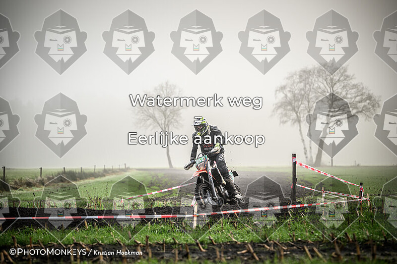 -- ONLINE -- OTR/ Offroad Rit Staphorst - Locatie 1 - spatborden oranje en rood