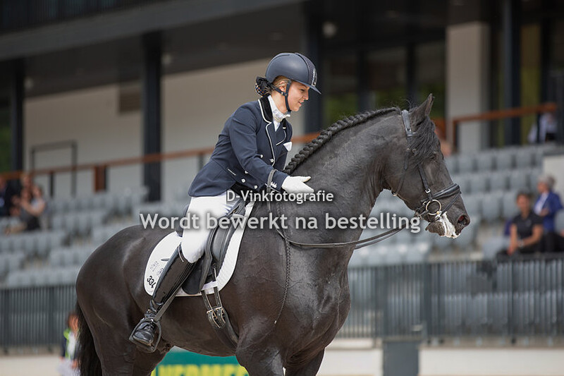 334. Joelle van Buuren - Nick