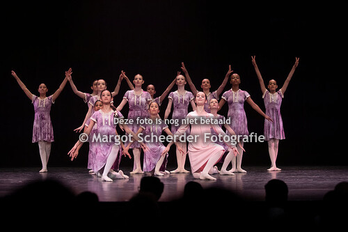 17 Feestscene Notenkraker