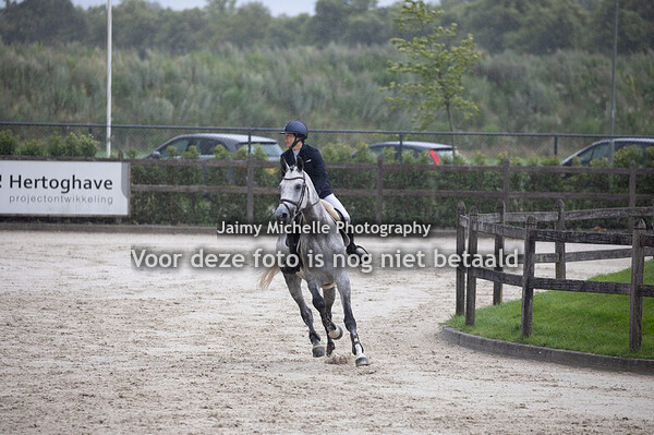 Suze van Horrik - Naomi