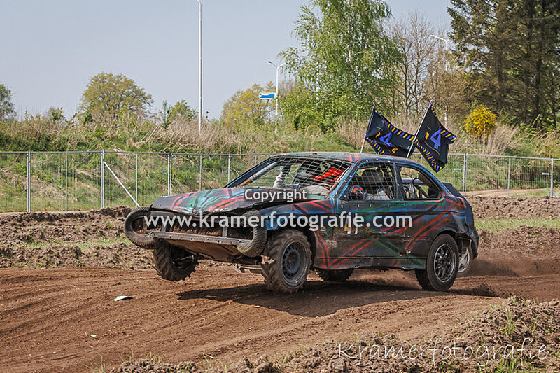 Zondag 20-4 ... Auto's en Crazy Cross