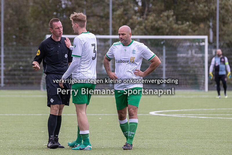 2025-10-04 voetbal; DHL-Laakkwartier